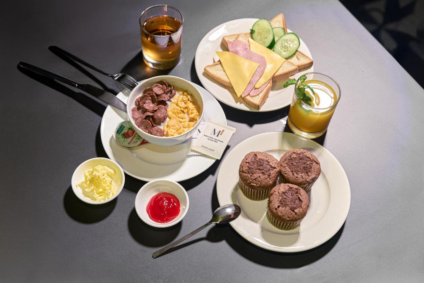 M Village Hotel Ton That Dam 호치민 외부 사진