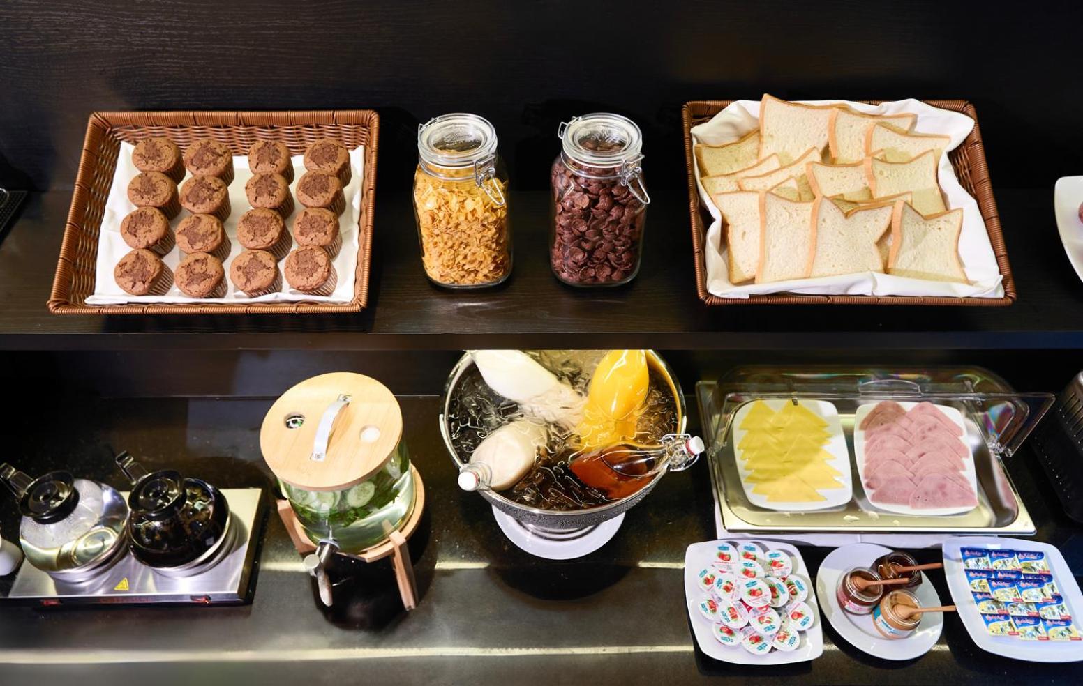 M Village Hotel Ton That Dam 호치민 외부 사진